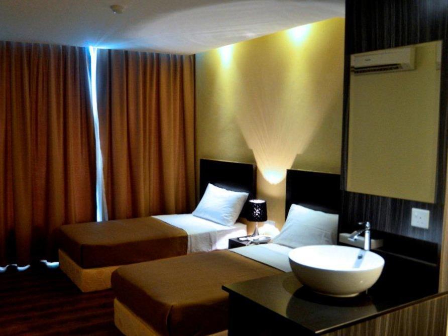 Zotel Business & Leisure Hotel Kuching Exterior photo